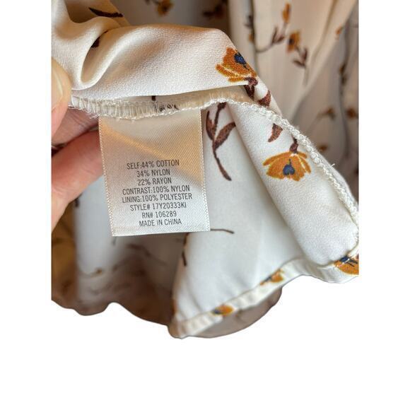 Mi Ami‎ Kimono Shirt Women's Medium Ivory Floral Bell Sleeve Open Front Boho - Picture 9 of 9